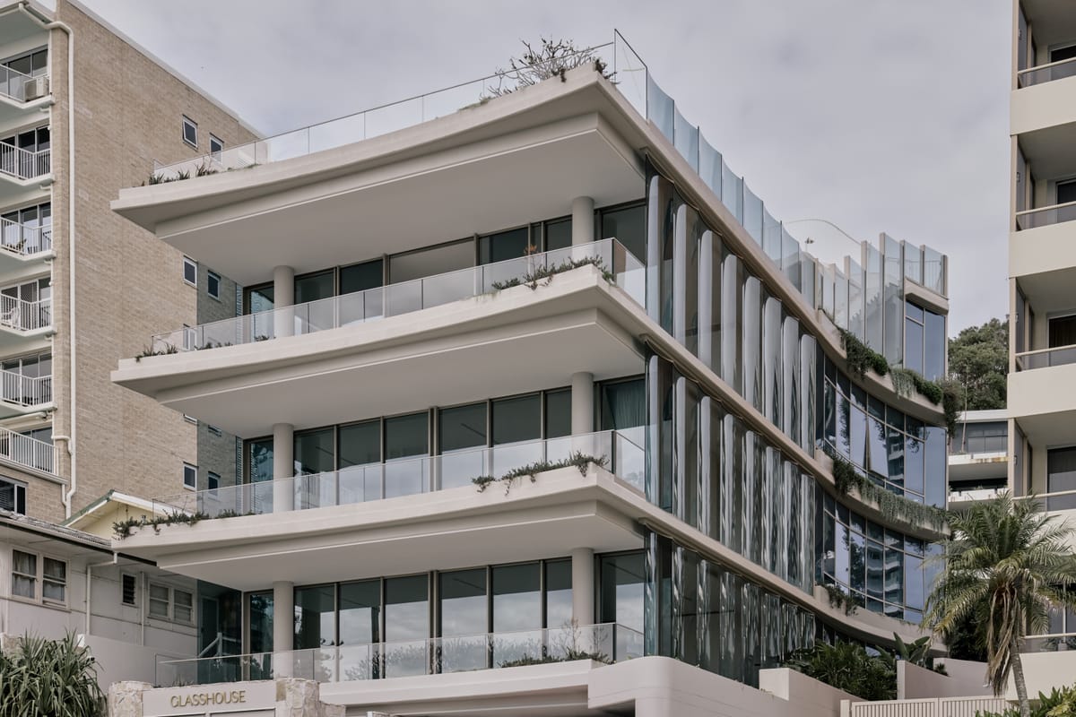 Glasshouse: Award-Winning Glazing on the Burleigh Coast